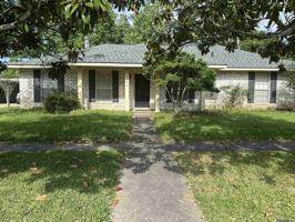 featured image of 2208 Sprucewood Dr