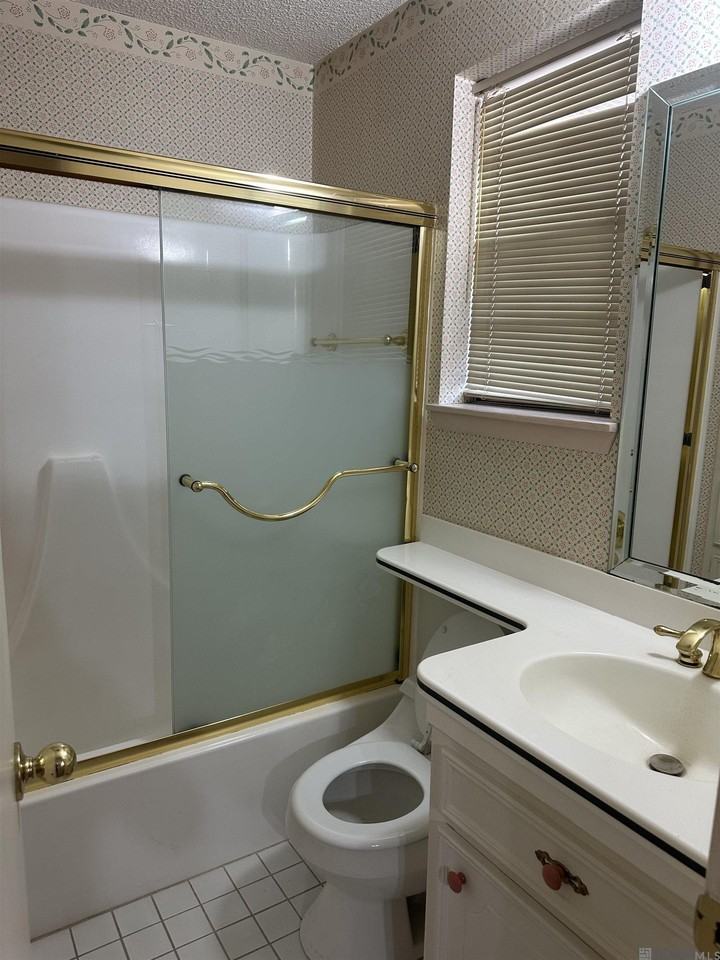 2208 Sprucewood Dr - Photo 7 of 13