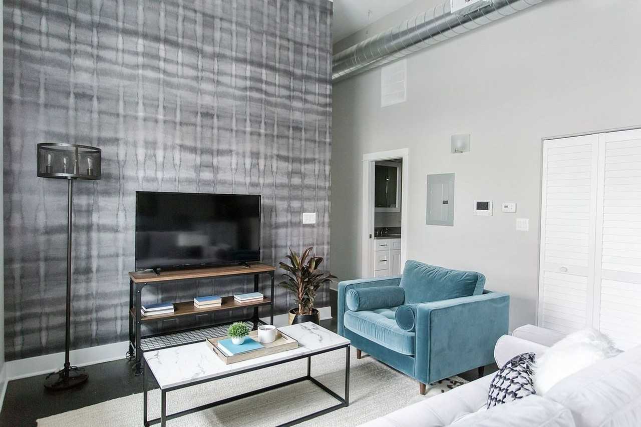 1336 W Ohio St #1F - Photo 5 of 28