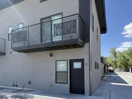 featured image of 720 N Walnut St #02