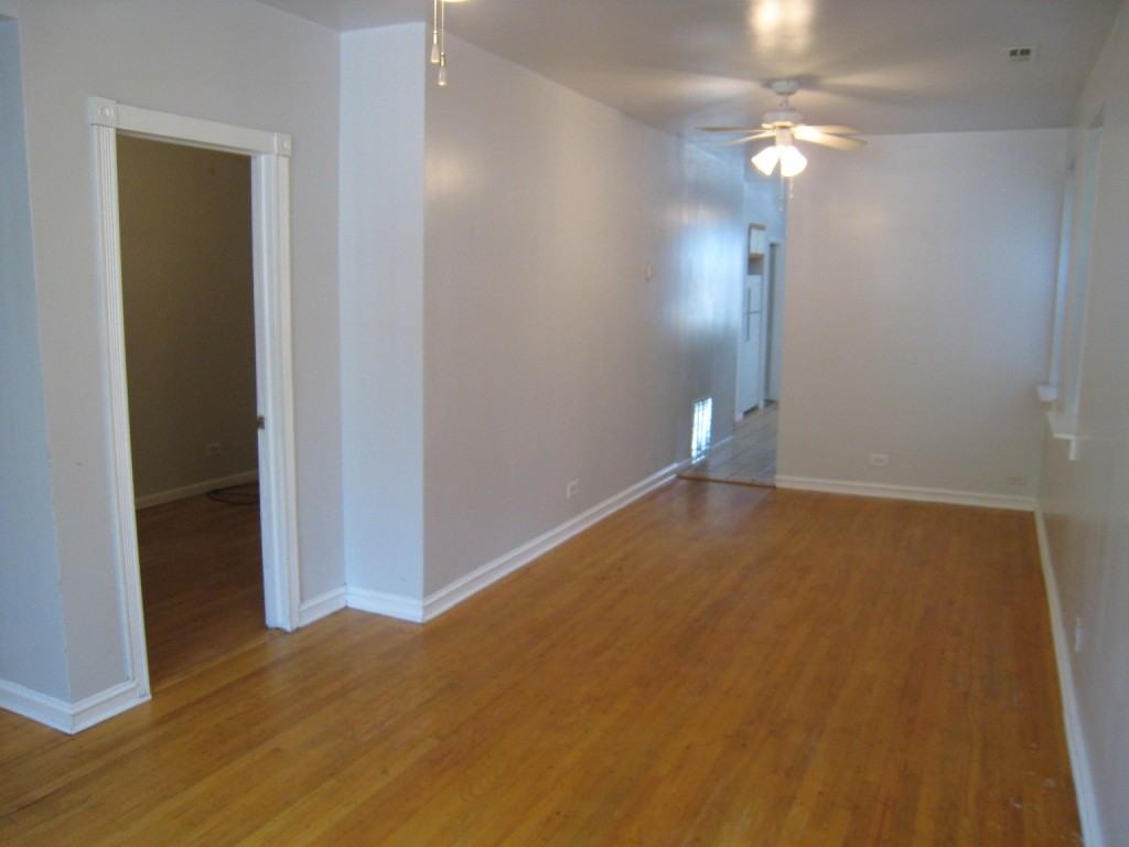 1141 W Addison St #G - Photo 5 of 11