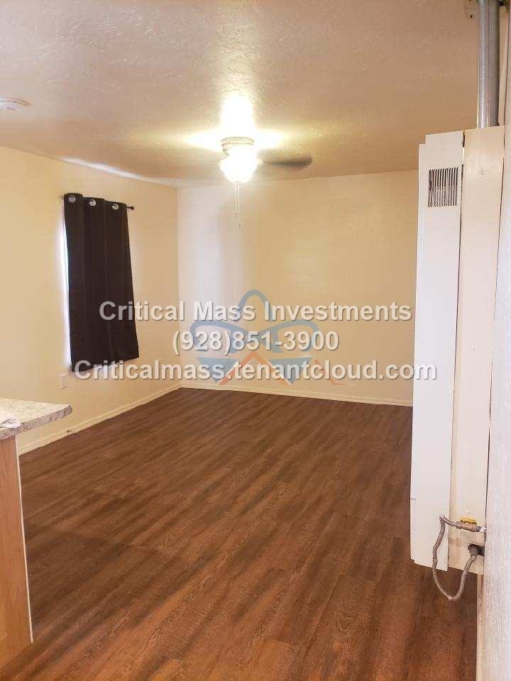 210 E Cherry St #1 - Photo 5 of 18
