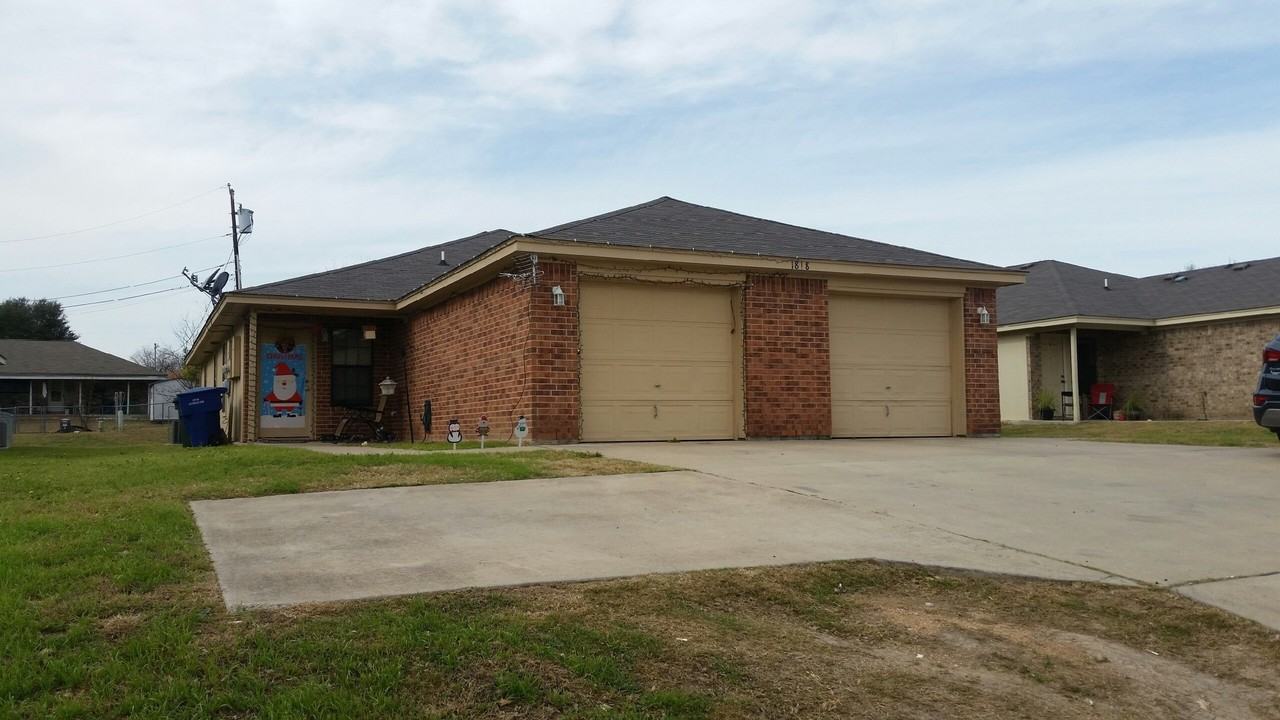 1816 S Fm 116 #A - Photo 2 of 12