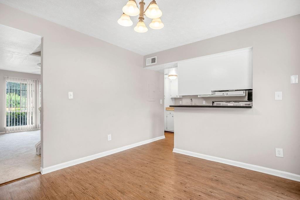 3205 Quincetree Ln - Photo 5 of 11