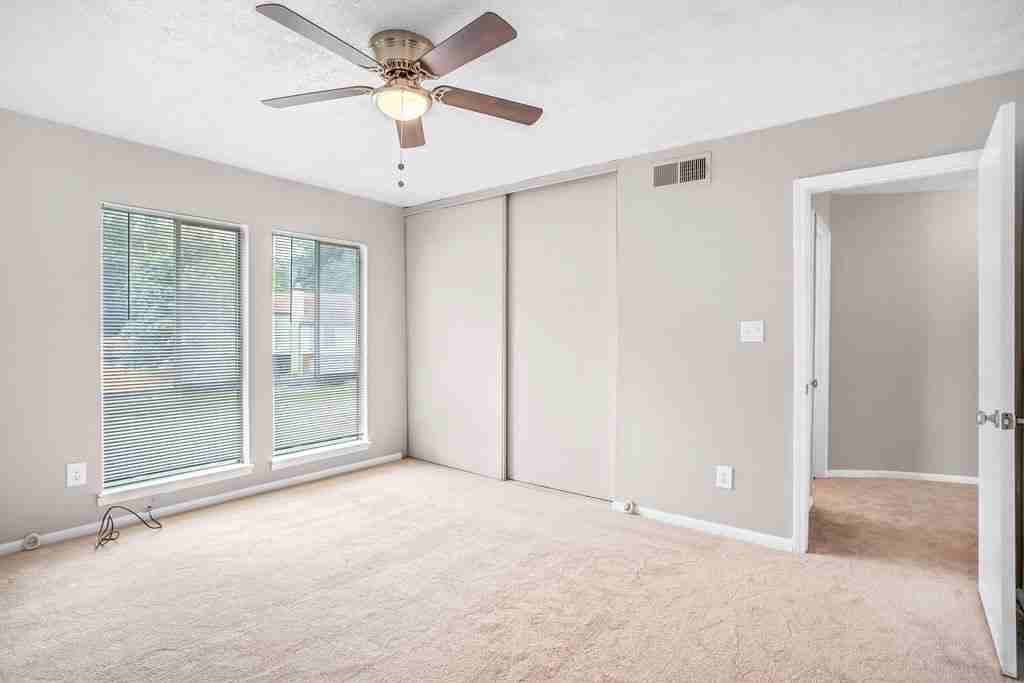 3205 Quincetree Ln - Photo 7 of 11