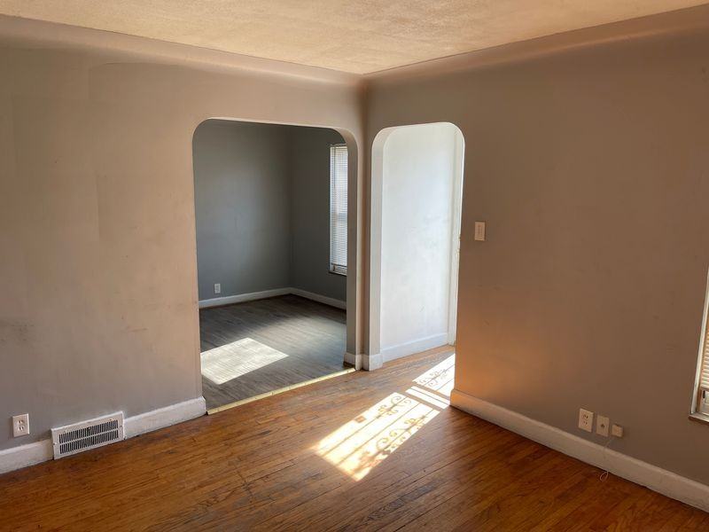 10400 Britain St - Photo 3 of 9