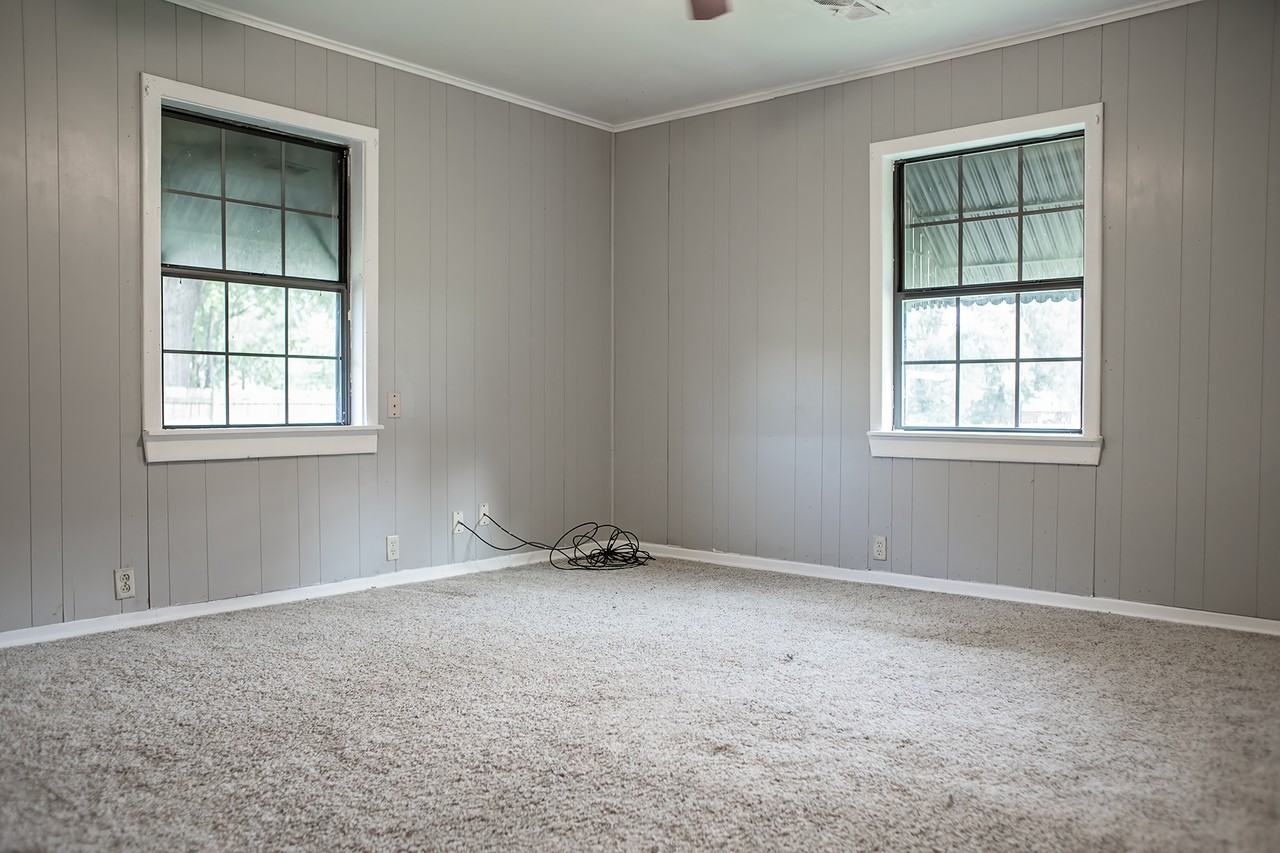 2109 E Goliad Ave - Photo 7 of 8