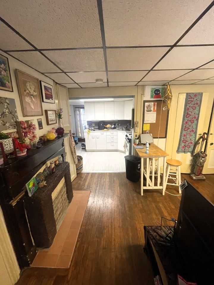 207 S Aurora St - Photo 2 of 6