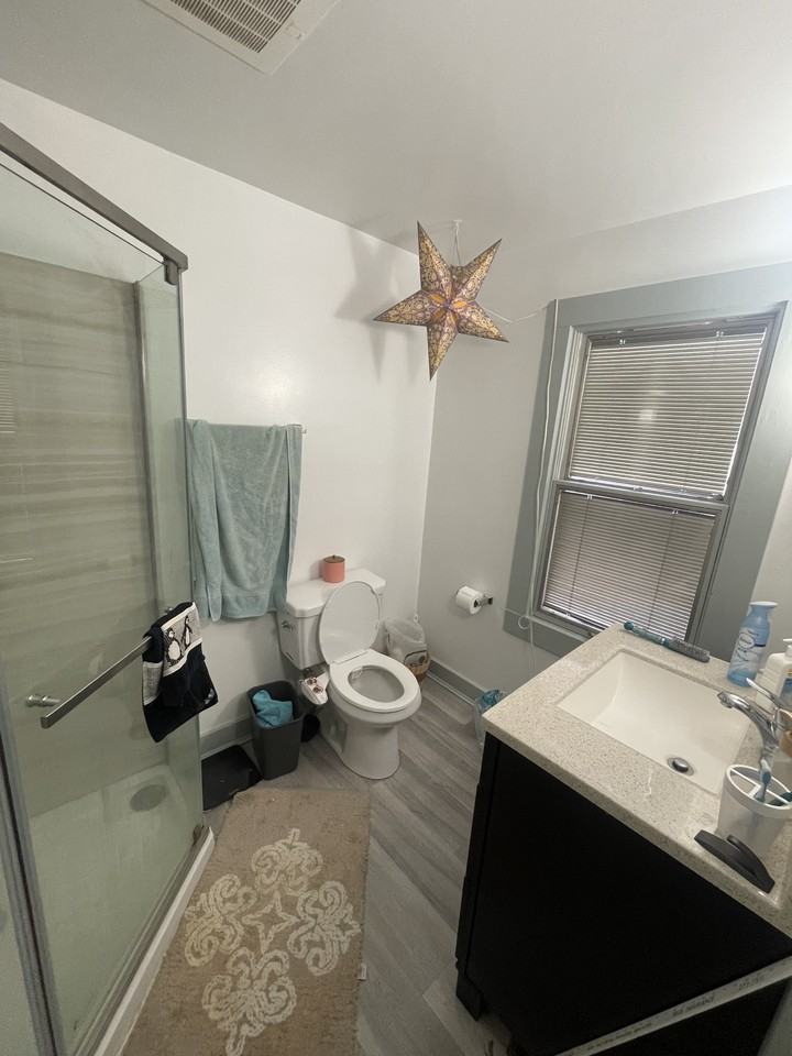 207 S Aurora St - Photo 5 of 6