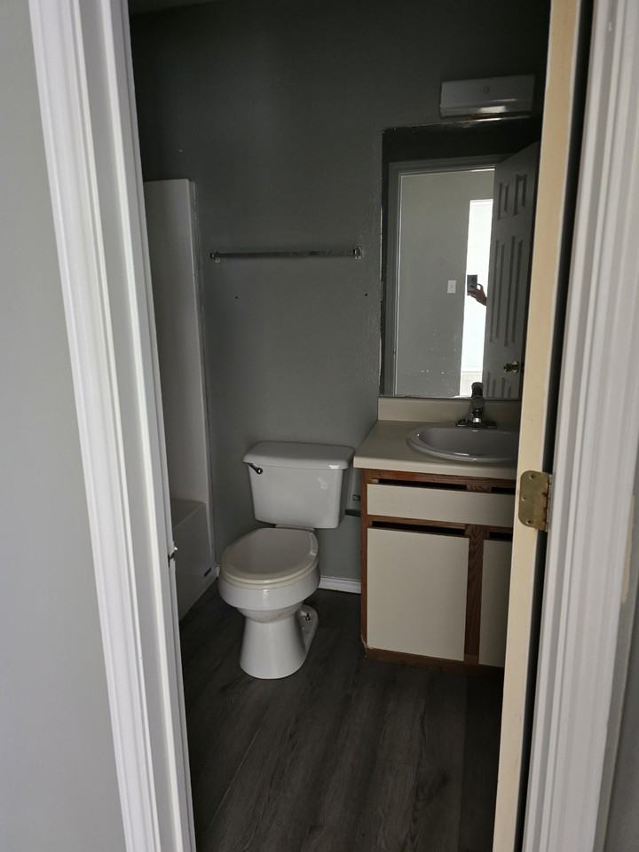 306 Se Railroad St #NA - Photo 4 of 8