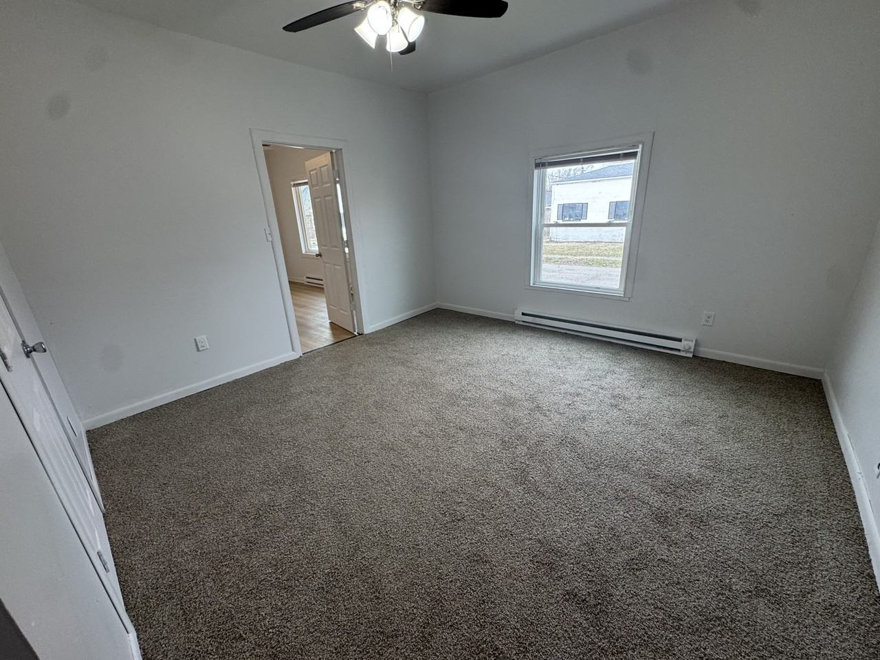 723 W Jefferson St #1 - Photo 2 of 6