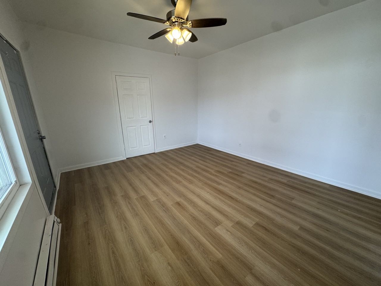 723 W Jefferson St #1 - Photo 5 of 6