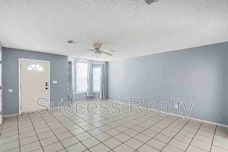 12001 Kings Guard Dr - Photo 2 of 27