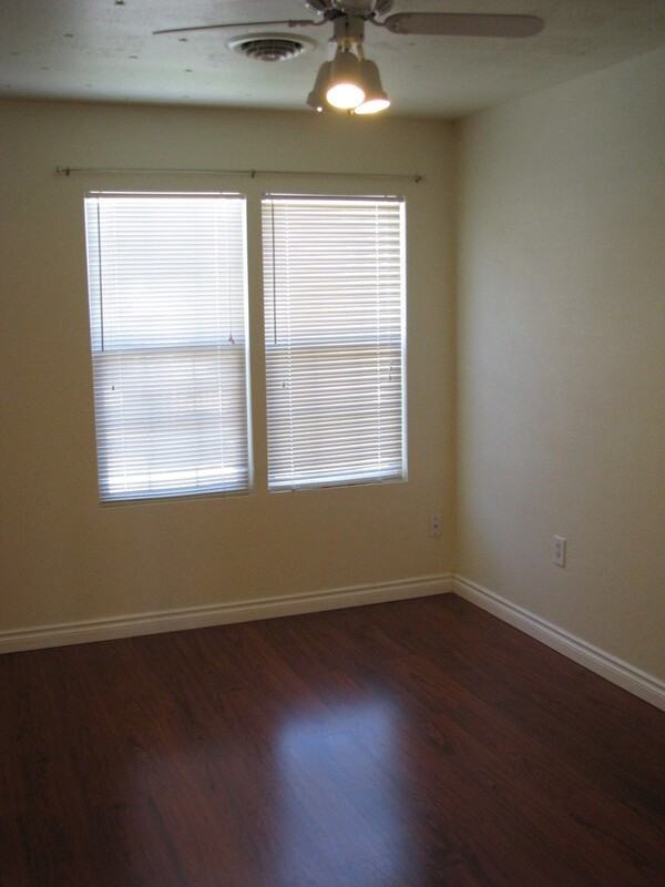 1317 Perkins Ave - Photo 6 of 9