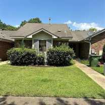 538 Hollow Wood Rd - Photo 1 of 1