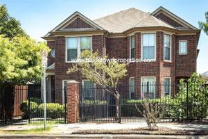 featured image of 2410 Knight St
