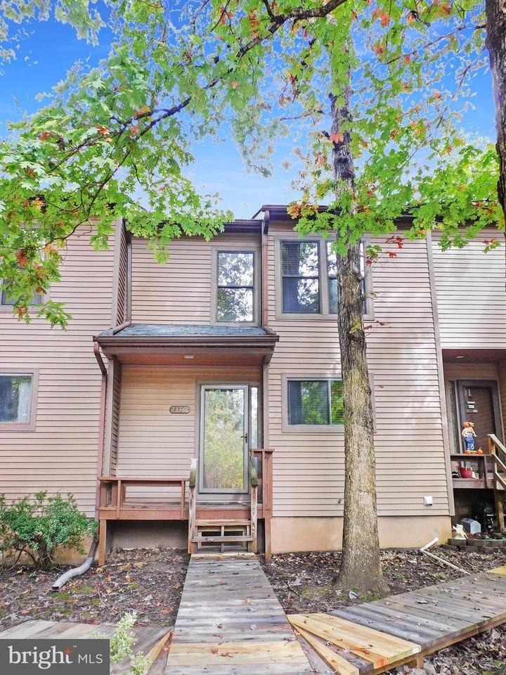 23348 Red Oak Ct - Photo 2 of 16