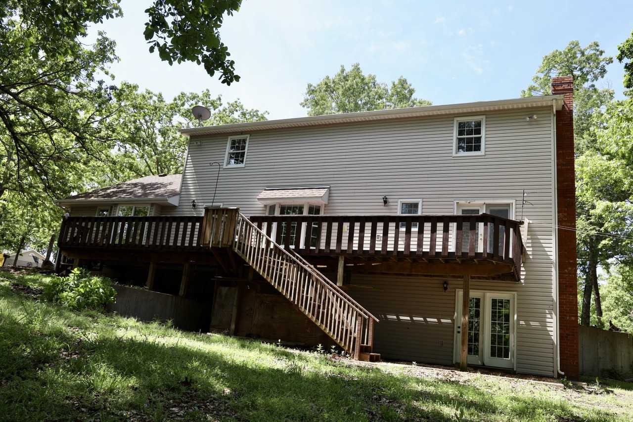 17051 Lemming Ln - Photo 5 of 27