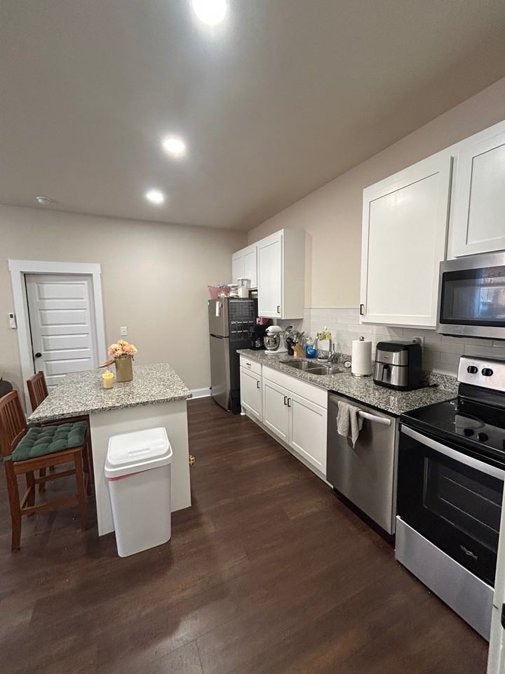128 N Main St - Photo 3 of 13