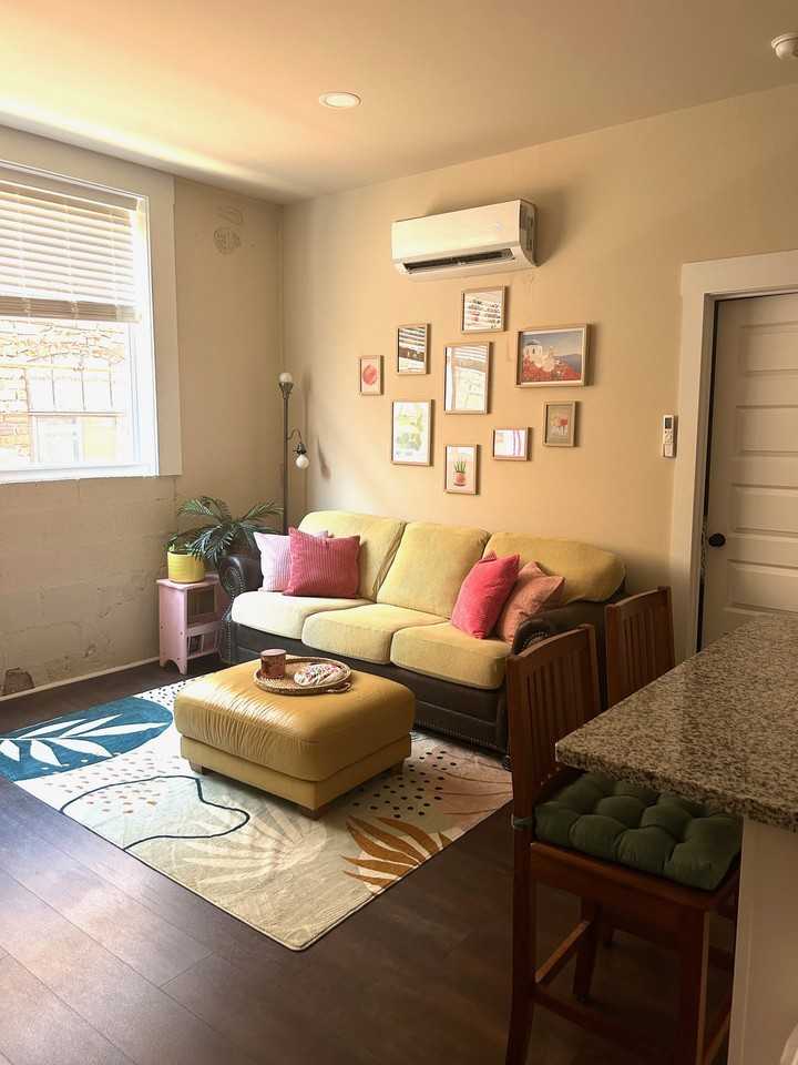 128 N Main St - Photo 4 of 13