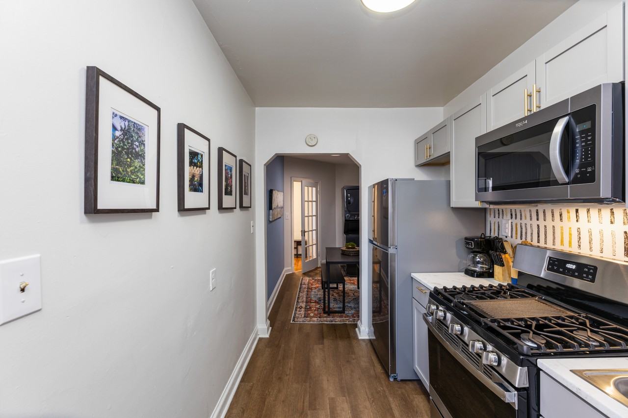 4348 Southern Ave Se - Photo 7 of 10
