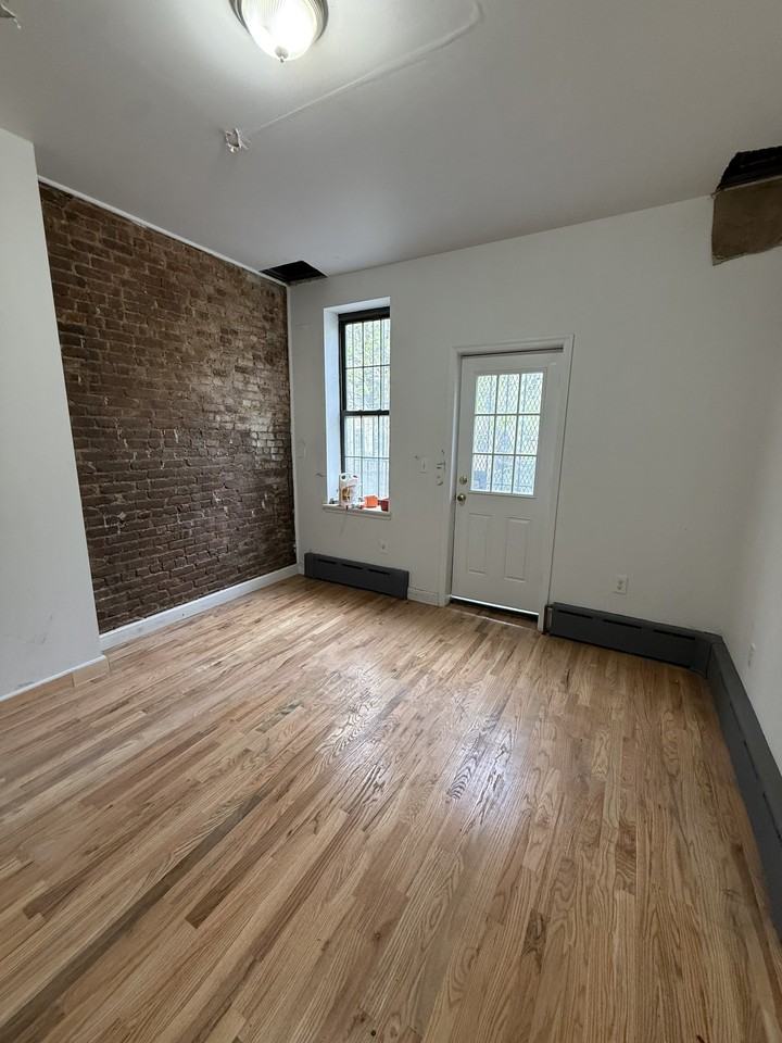 291 Himrod St #1L - Photo 5 of 8