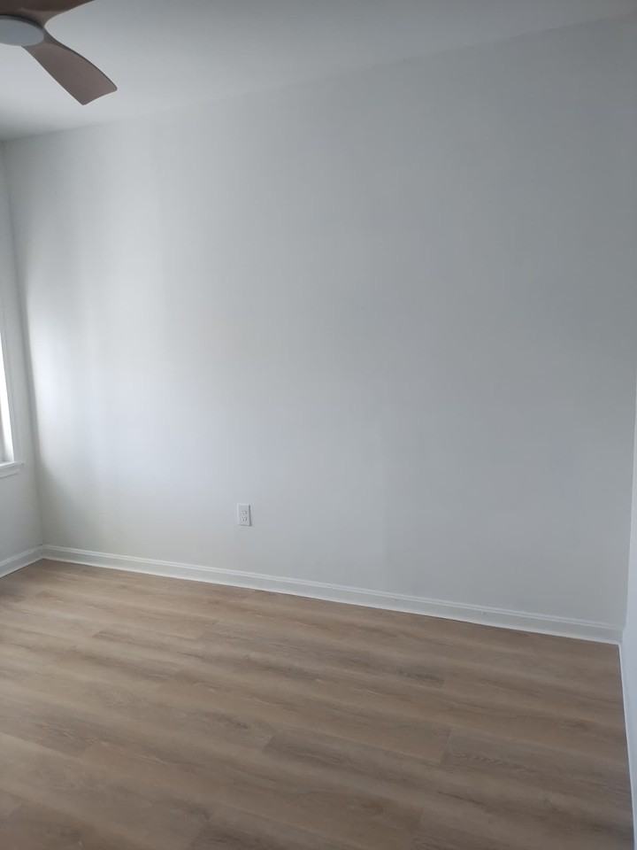 623 N Grantley St - Photo 2 of 29