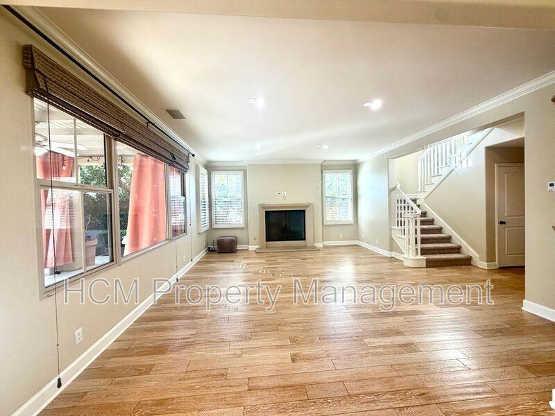 52 Honeyrose - Photo 2 of 25