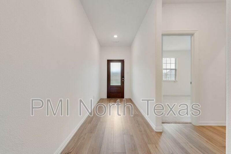 3208 Appleton St - Photo 5 of 24