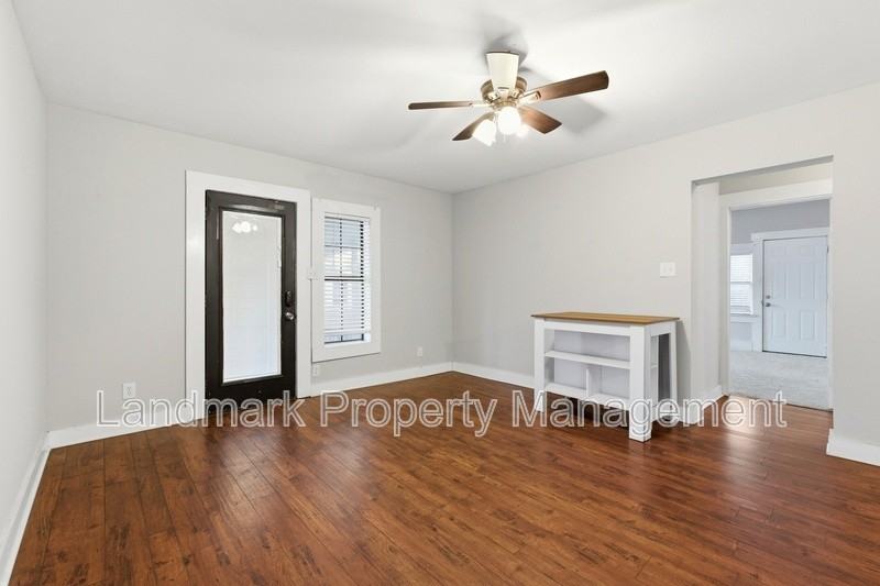 405 College St - Photo 7 of 24