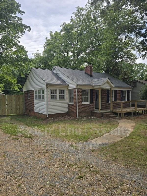 5008 Doris Ave - Photo 3 of 35