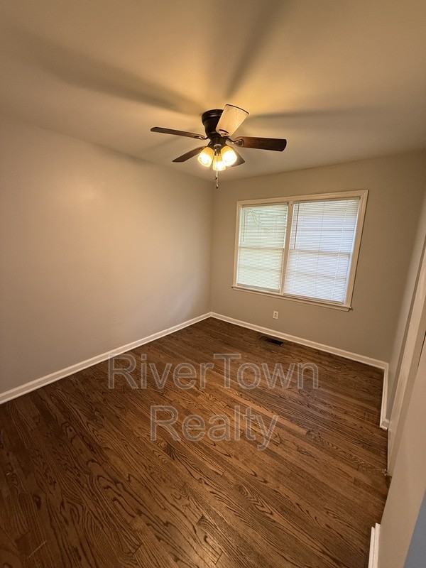 3358 Parham St - Photo 2 of 7