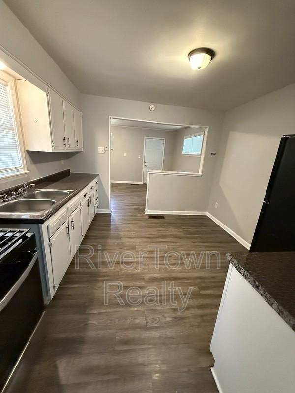 3358 Parham St - Photo 6 of 7