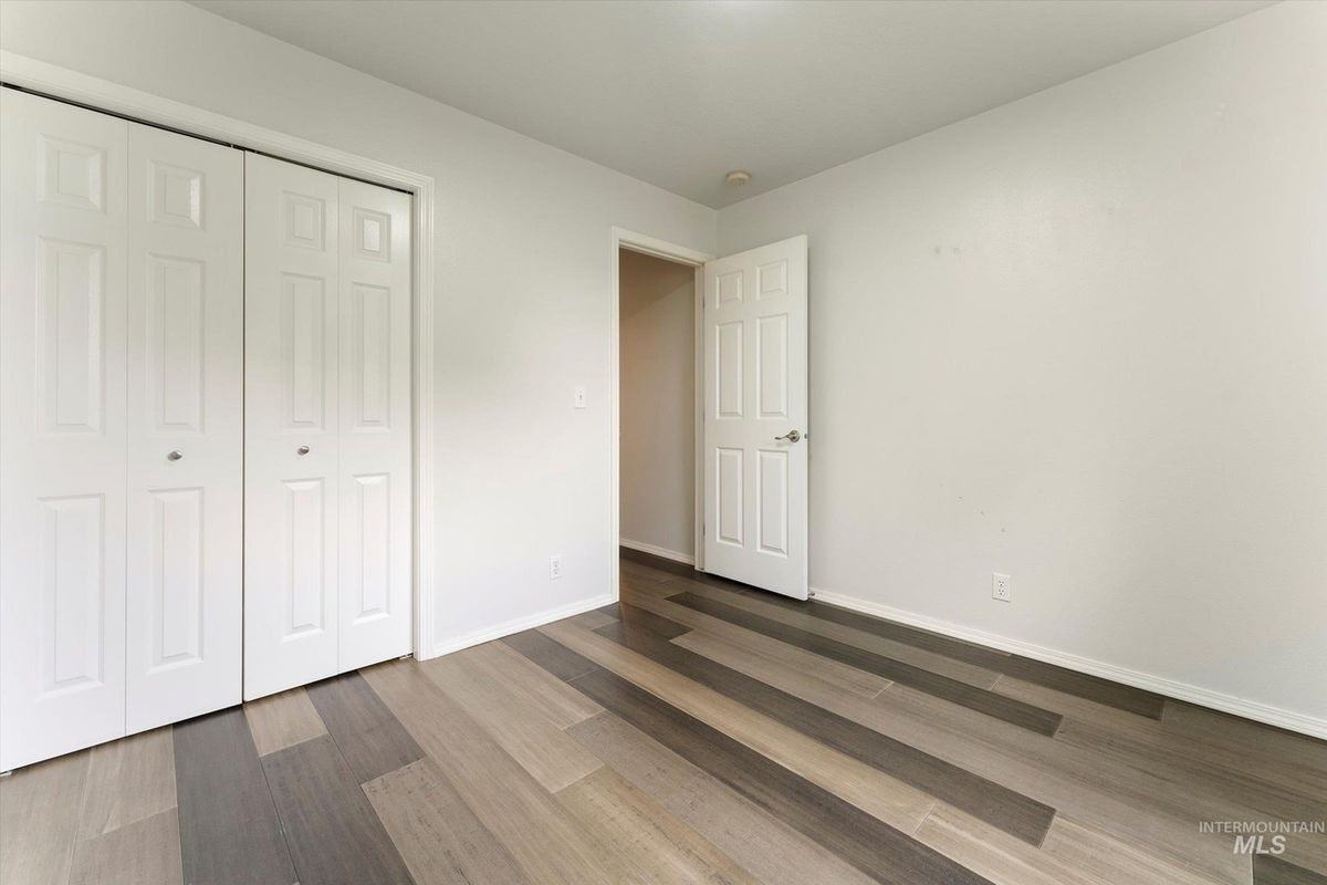 8130 Waterleaf Ave - Photo 6 of 15