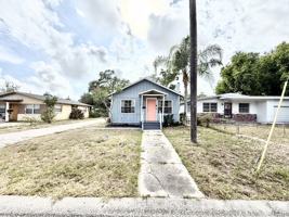 featured image of 2425 Auburn St S