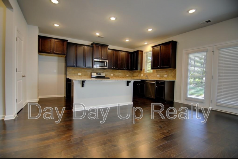 2596 Sori Dr - Photo 3 of 6