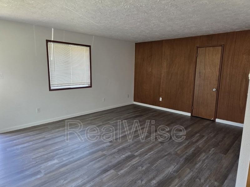 616 Ne Anderson St - Photo 4 of 15
