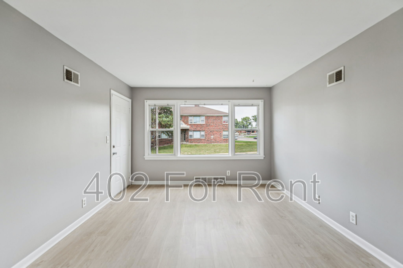 4314 N 52nd St - Photo 2 of 28