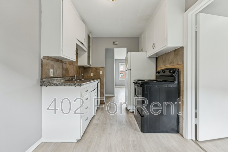 4314 N 52nd St - Photo 5 of 28
