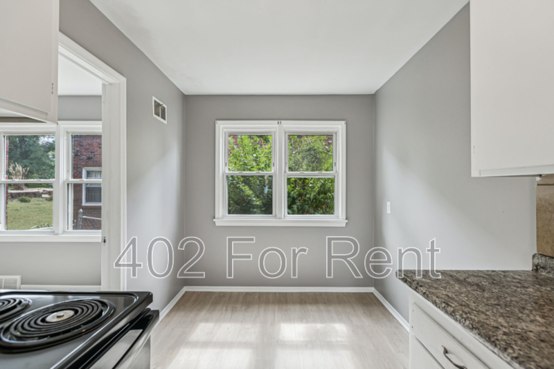 4314 N 52nd St - Photo 7 of 28