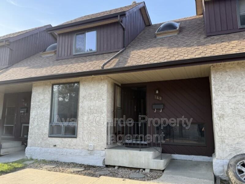 748 Saddleback Rd Nw - Photo 2 of 36