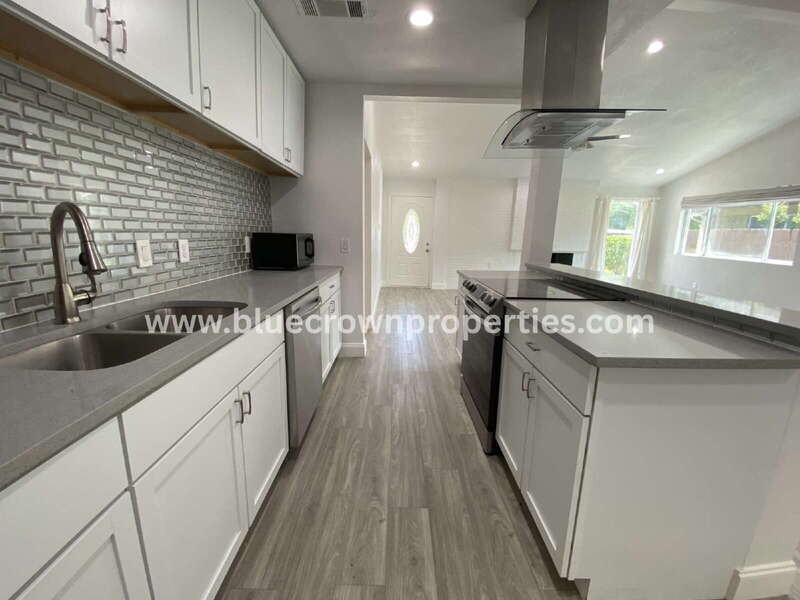 3035 Townsend Dr - Photo 7 of 15