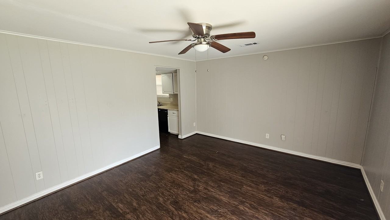 5118 Mauritz Dr - Photo 6 of 22