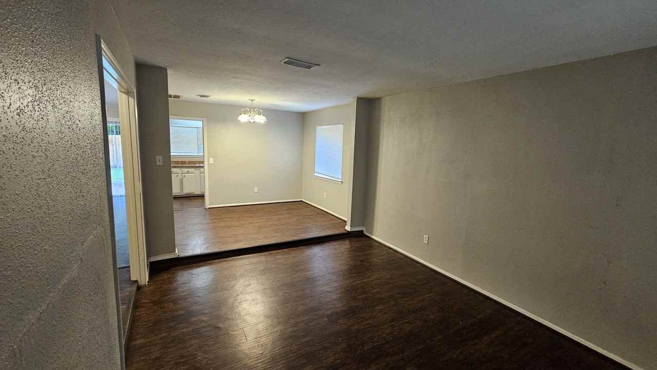 4430 Mccleester Dr - Photo 2 of 20