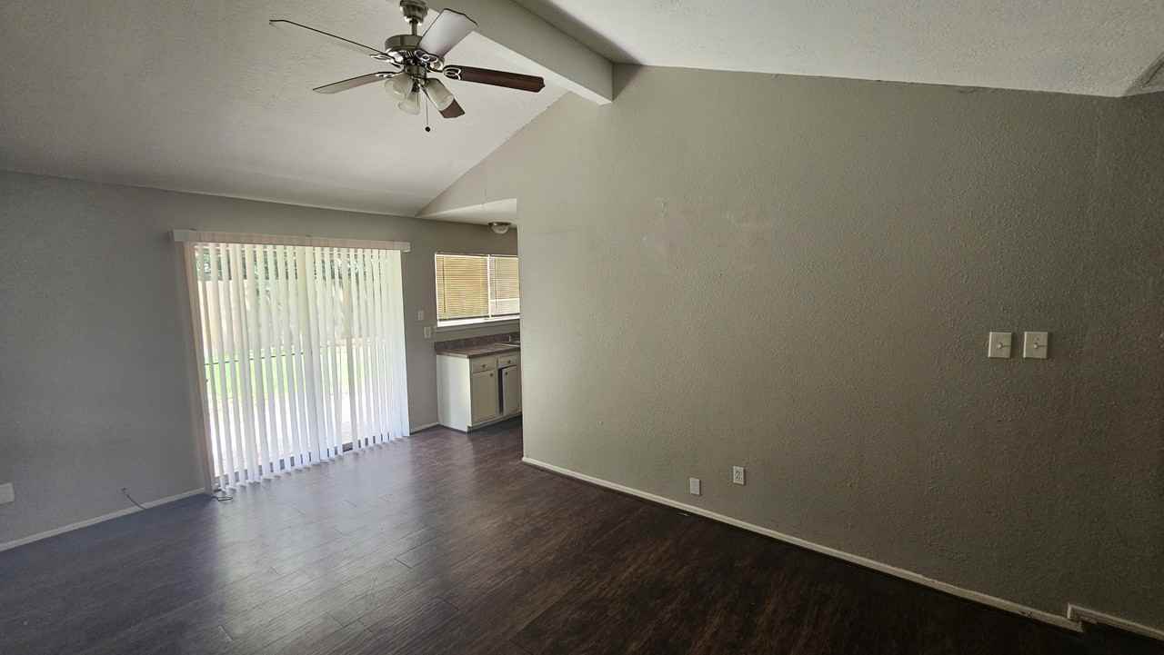 4430 Mccleester Dr - Photo 3 of 20