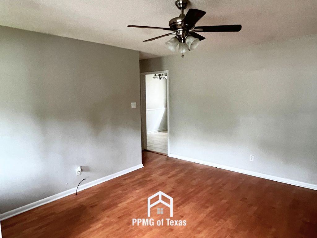 5612 Crescent Dr - Photo 5 of 16