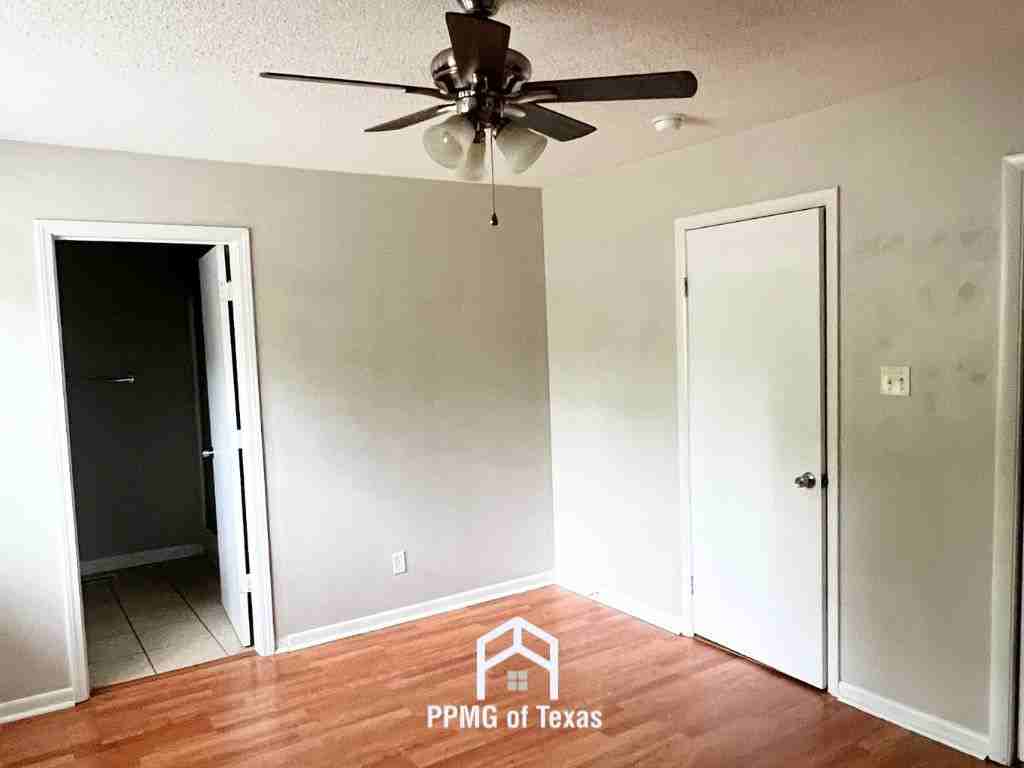 5612 Crescent Dr - Photo 6 of 16
