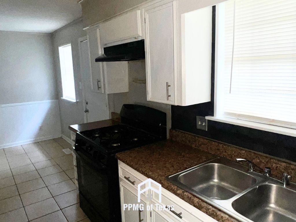 5612 Crescent Dr - Photo 7 of 16