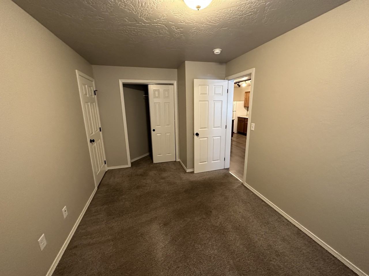 34 W Evergreen Dr - Photo 6 of 26