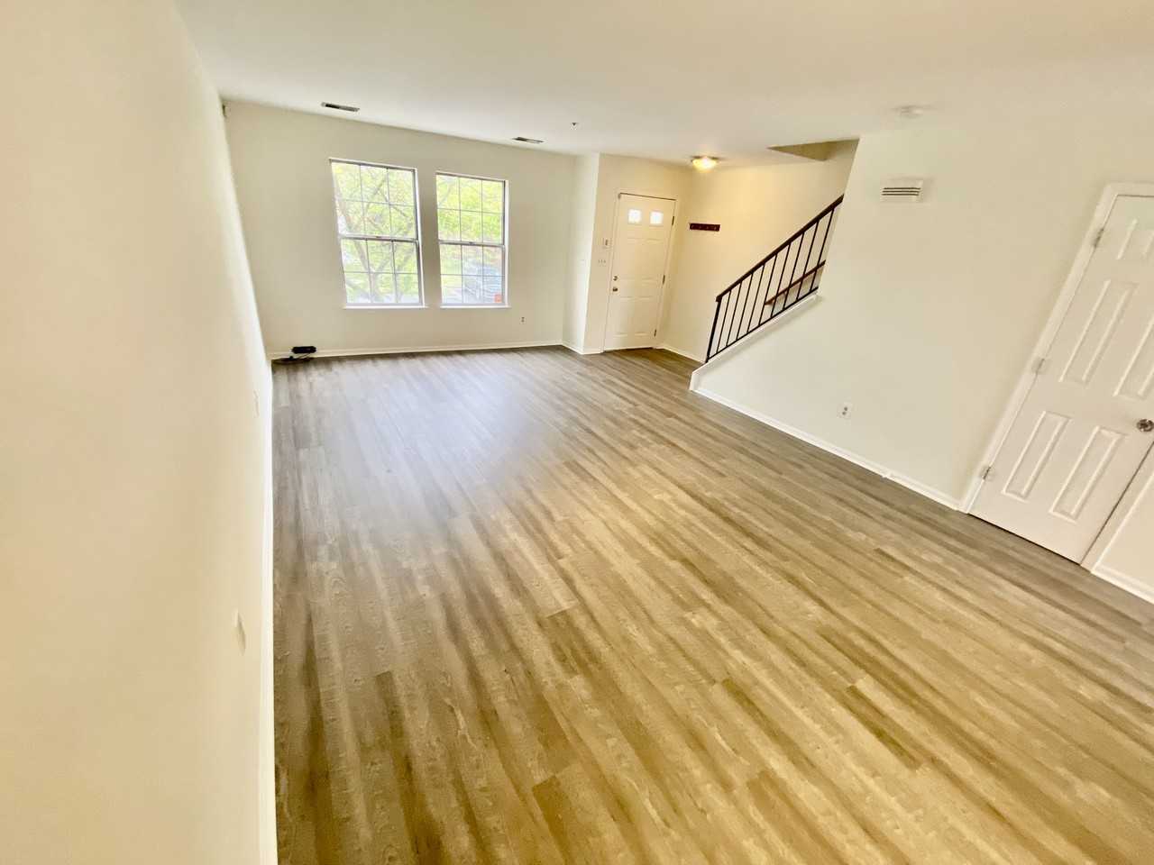 1468 Nestlewood Ct - Photo 7 of 11